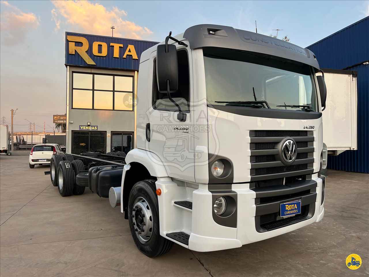 CAMINHAO VOLKSWAGEN VW 24280 Chassis Truck 6x2 Rota Caminhões SUMARE SÃO PAULO SP